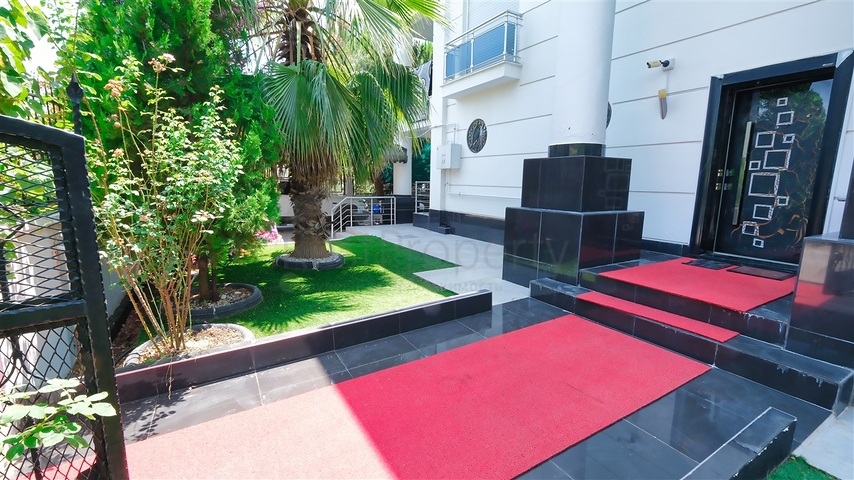 Вілла планування 4 + 1 в районі Дошемеалти - Анталія 