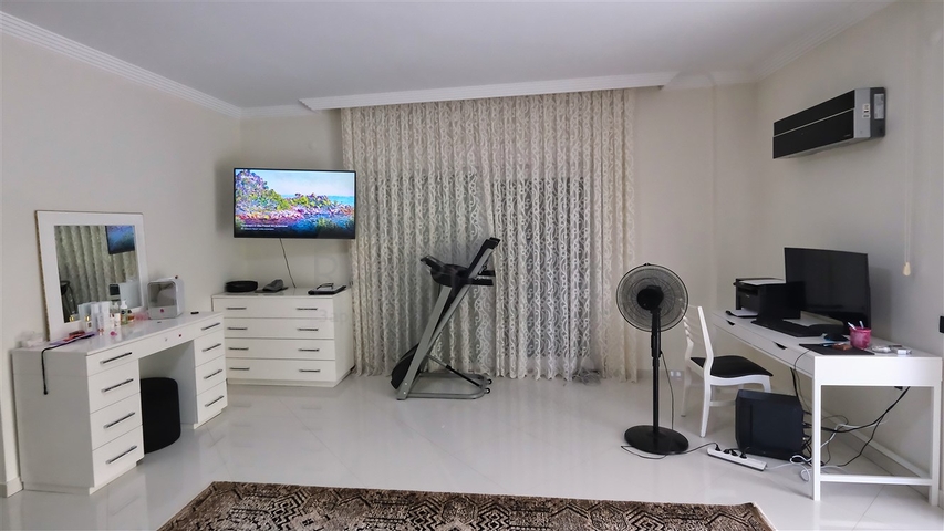 Вілла планування 4 + 1 в районі Дошемеалти - Анталія 