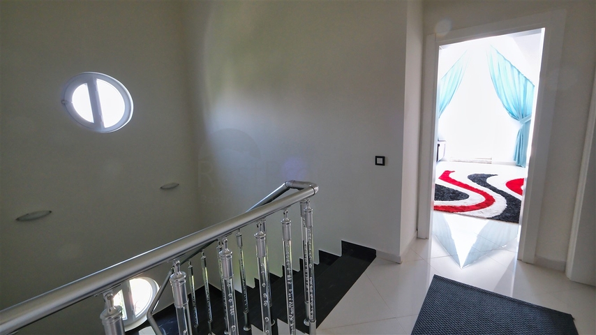 Вілла планування 4 + 1 в районі Дошемеалти - Анталія 