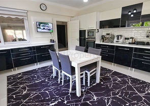 Вілла планування 4 + 1 в районі Дошемеалти - Анталія 