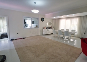 Вілла планування 4 + 1 в районі Дошемеалти - Анталія 