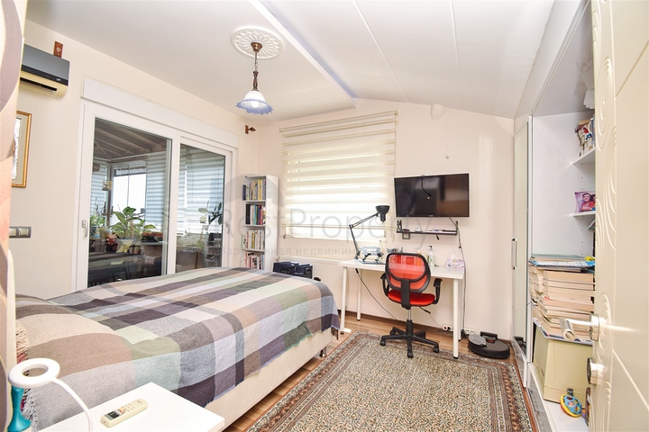 Квартира планування 4 + 1 дуплекс в мікрорайоні Унджали-Анталія 