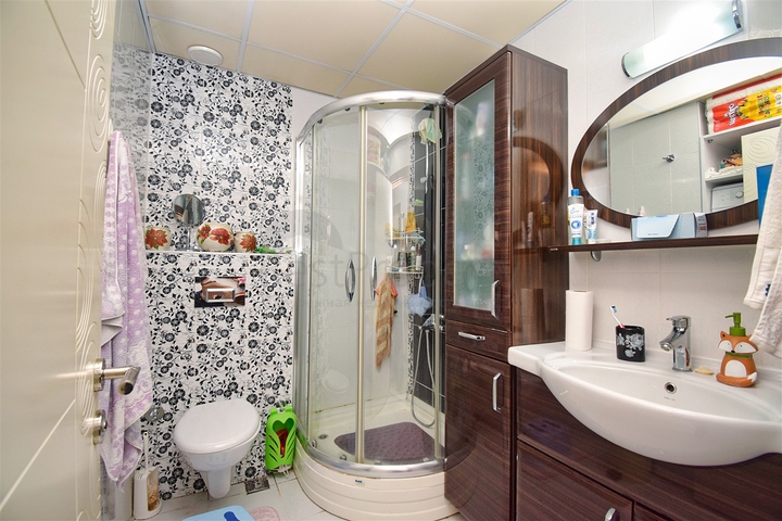 Квартира планування 4 + 1 дуплекс в мікрорайоні Унджали-Анталія 