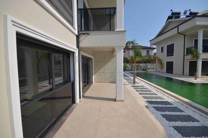 Квартира планування 2 + 1 в районі Фетхіє - Анталія 