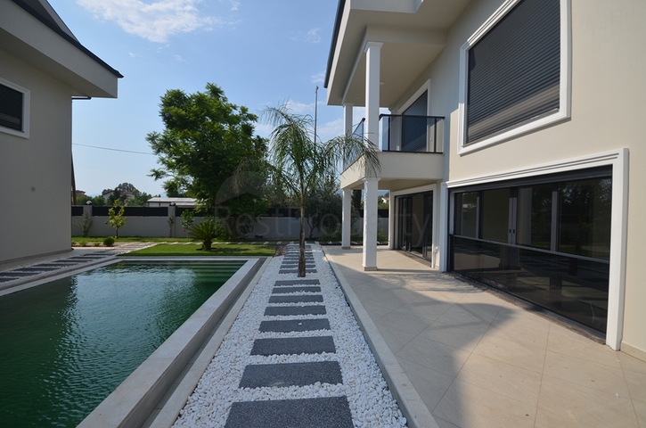 Квартира планування 2 + 1 в районі Фетхіє - Анталія 