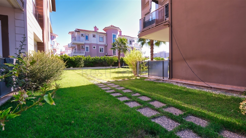 Квартира планування 4 + 1 в районі Белек - Анталія 