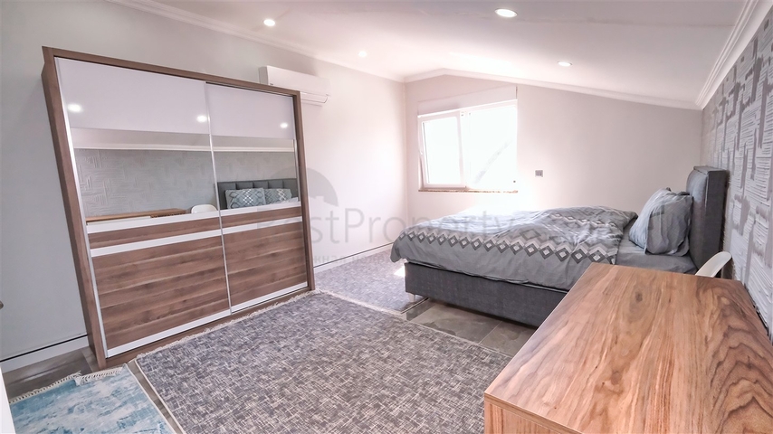 Квартира планування 4 + 1 в районі Белек - Анталія 