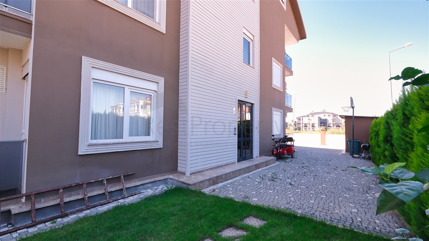 Квартира планування 4 + 1 в районі Белек - Анталія 