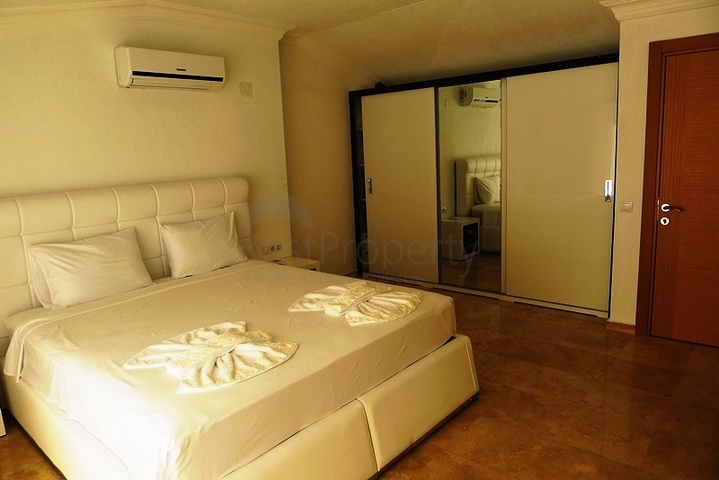 Вілла з 5 спальнями в курортному місті Каш