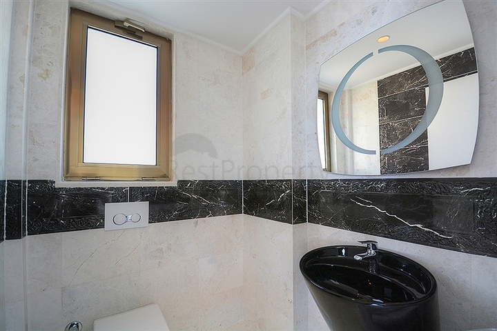 Приватна вілла 5 + 1 у Калкані з видом на море та острови