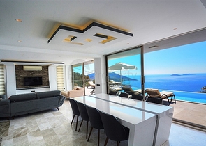 Приватна вілла 5 + 1 у Калкані з видом на море та острови