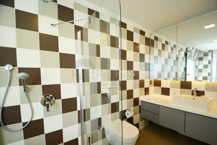 Чарівна вілла з видом на море в Калкані