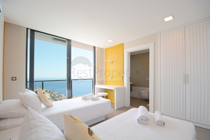 Чарівна вілла з видом на море в Калкані