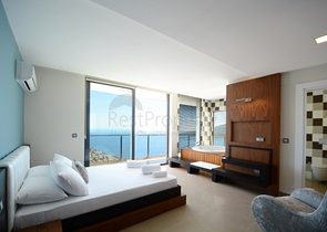 Чарівна вілла з видом на море в Калкані