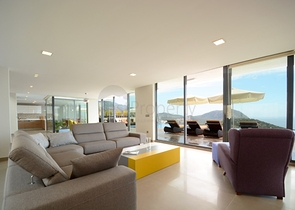 Чарівна вілла з видом на море в Калкані