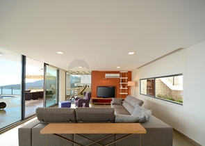 Чарівна вілла з видом на море в Калкані