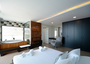 Чарівна вілла з видом на море в Калкані