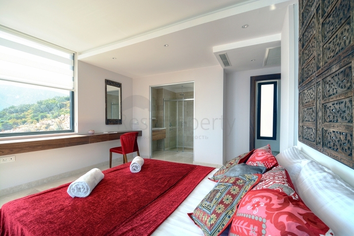 Чудова вілла з видом на море в Калкані