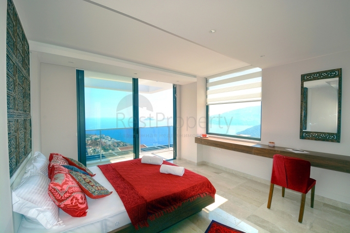 Чудова вілла з видом на море в Калкані