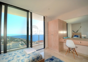 Чудова вілла з видом на море в Калкані