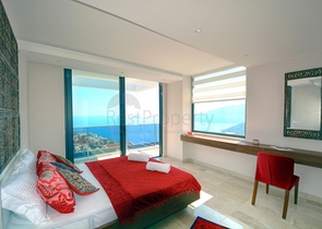 Чудова вілла з видом на море в Калкані