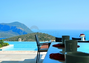 Чудова вілла з видом на море в Калкані