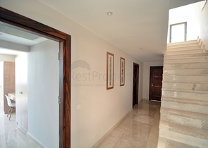 Чудова вілла з видом на море в Калкані