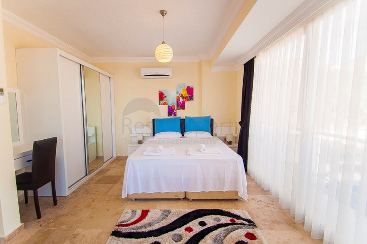 Дивовижна вілла з видом на море в Калкані, Анталія