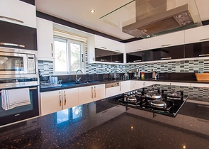 Дивовижна вілла з видом на море в Калкані, Анталія