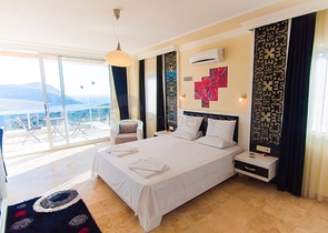 Дивовижна вілла з видом на море в Калкані, Анталія