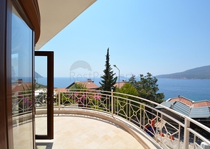          Прекрасна вілла з видом на море в районі Каламар, Калкан  