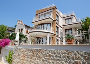          Прекрасна вілла з видом на море в районі Каламар, Калкан  