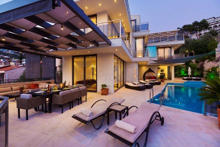 Елітна вілла в Калкані з видом на море