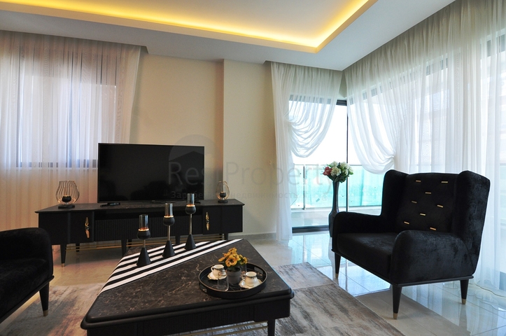 Новий комплекс на першій лінії Новий комплекс на першій лінії