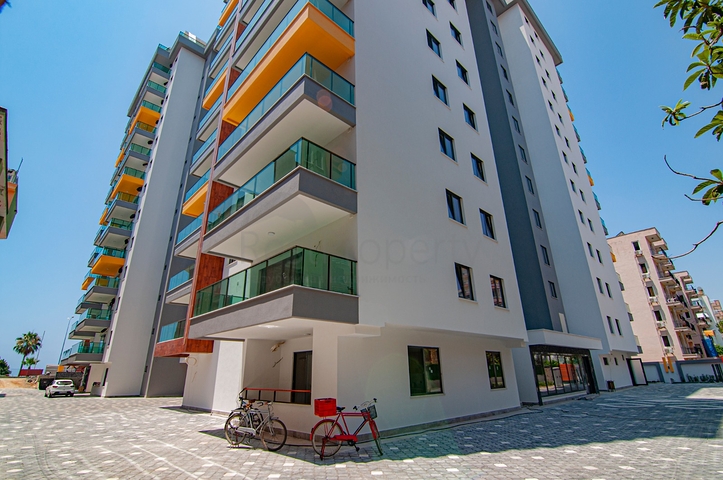 Новий комплекс на першій лінії Новий комплекс на першій лінії