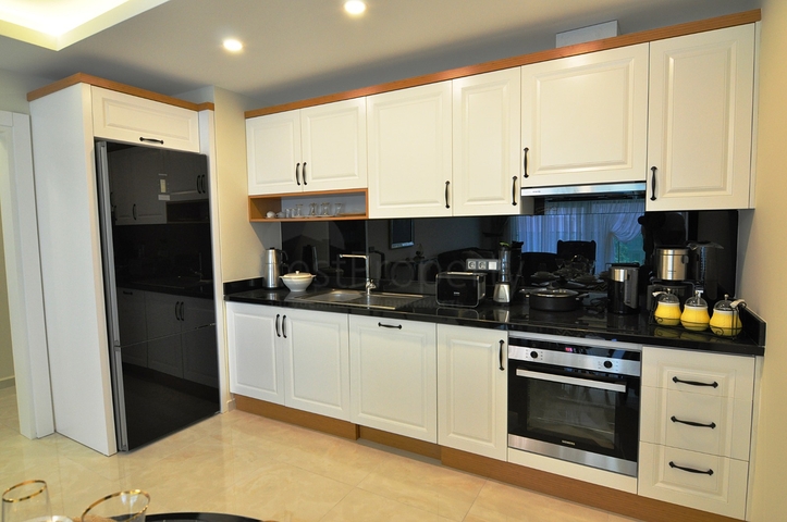 Новий комплекс на першій лінії Новий комплекс на першій лінії