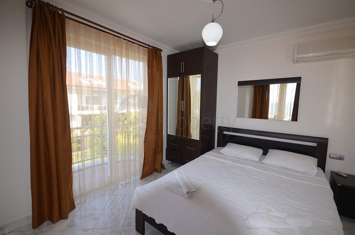 Вілла з власним пляжем і прямим видом на море