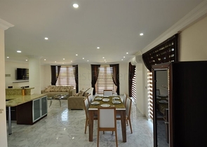 Вілла з власним пляжем і прямим видом на море