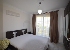 Вілла з власним пляжем і прямим видом на море