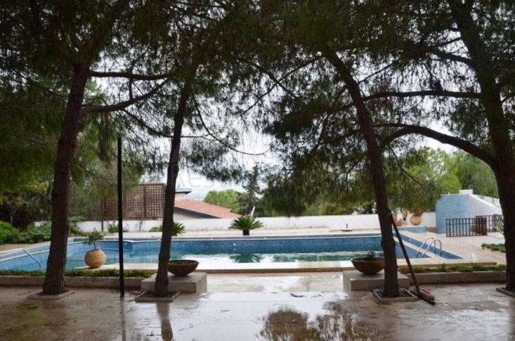 Вілла плануванням 3+2 для великої родини Вілла плануванням 3+2 для великої родини