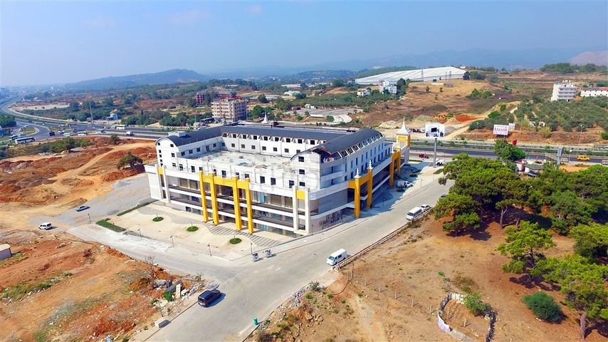 Новий торговий центр в Окурджаларі