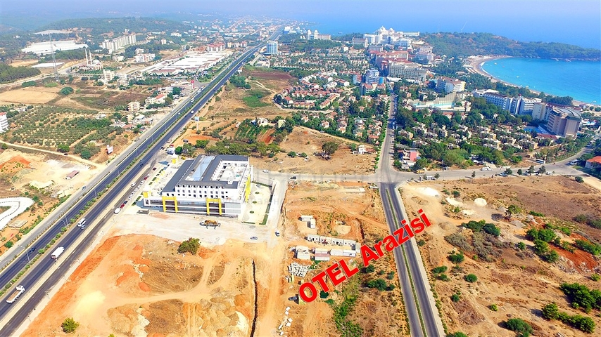 Новий торговий центр в Окурджаларі