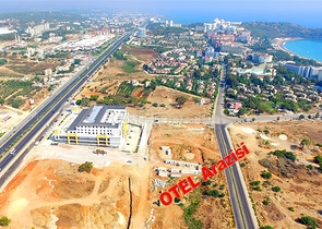 Новий торговий центр в Окурджаларі