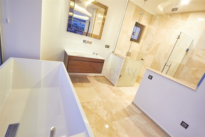 Елітна вілла 5 + 1 в Калкані