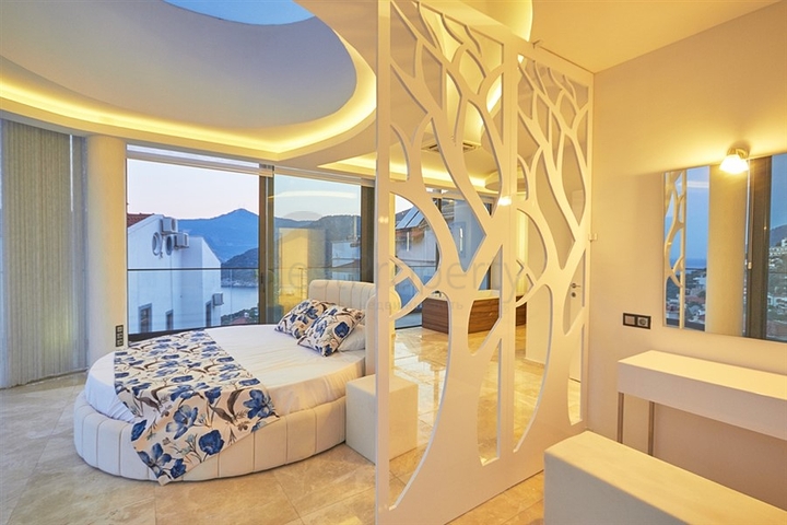 Елітна вілла 5 + 1 в Калкані