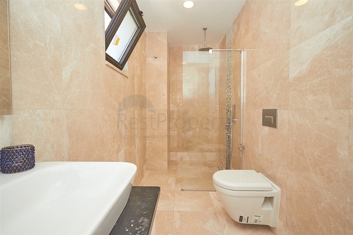 Елітна вілла 5 + 1 в Калкані