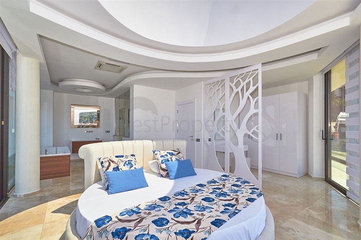 Елітна вілла 5 + 1 в Калкані