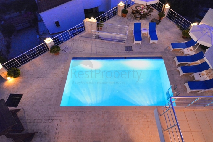 Мебльована вілла в атмосферному Калкані