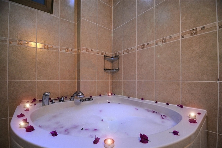 Мебльована вілла в атмосферному Калкані