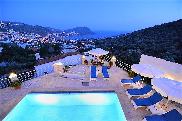 Мебльована вілла в атмосферному Калкані